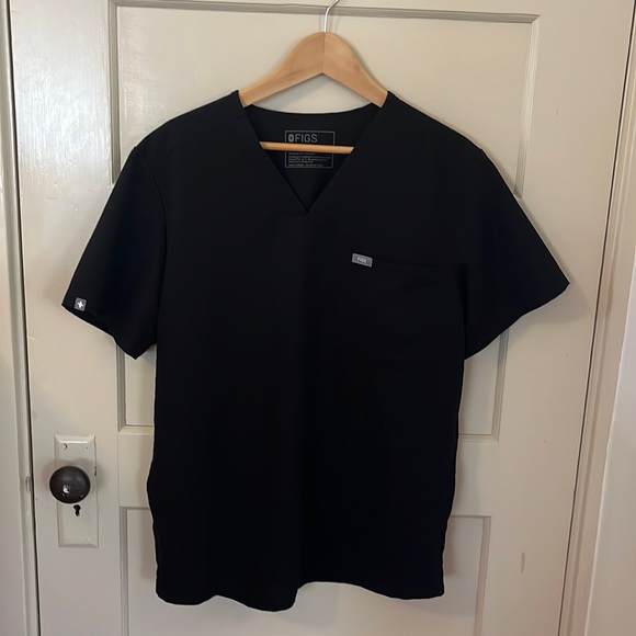 FIGS Chisec Three-Pocket Scrub Top - Picture 1 of 2